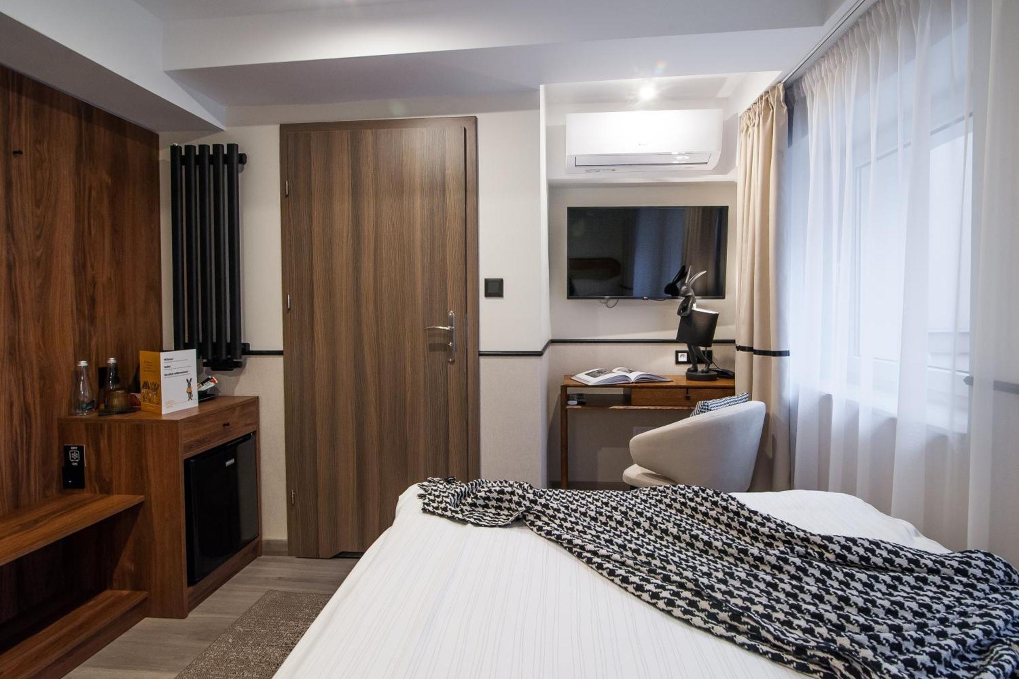 Awo Hotel